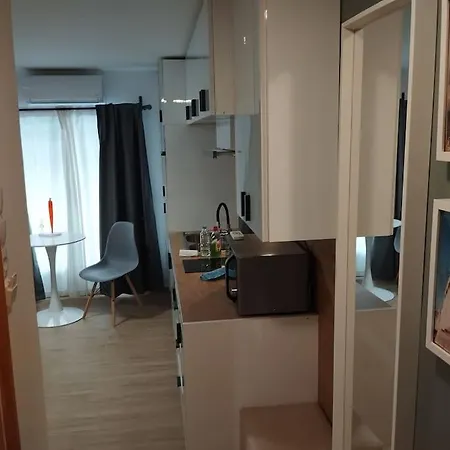 Διαμέρισμα Nektar Cosy In Centre